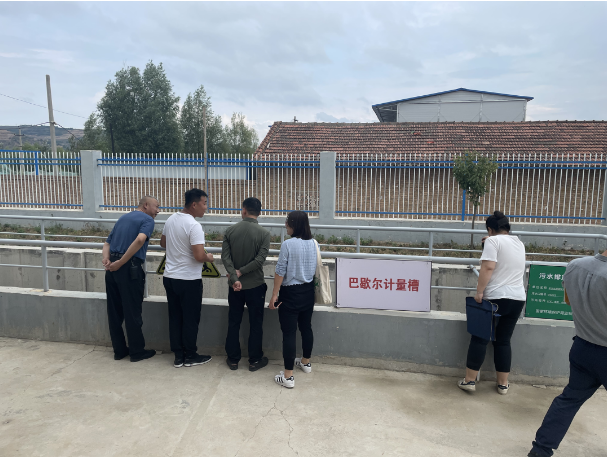 华球体育市生态环境局信息监控中心到城东污水处理公司检查指导工作(图2)